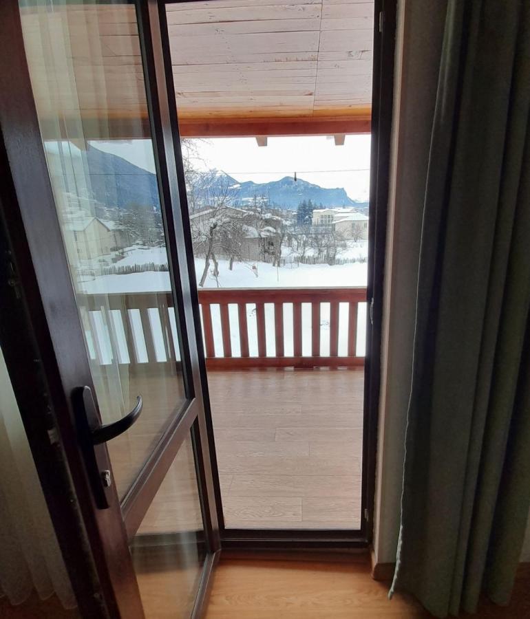 Jeiran Japaridze'S Guesthouse Mestia Luaran gambar