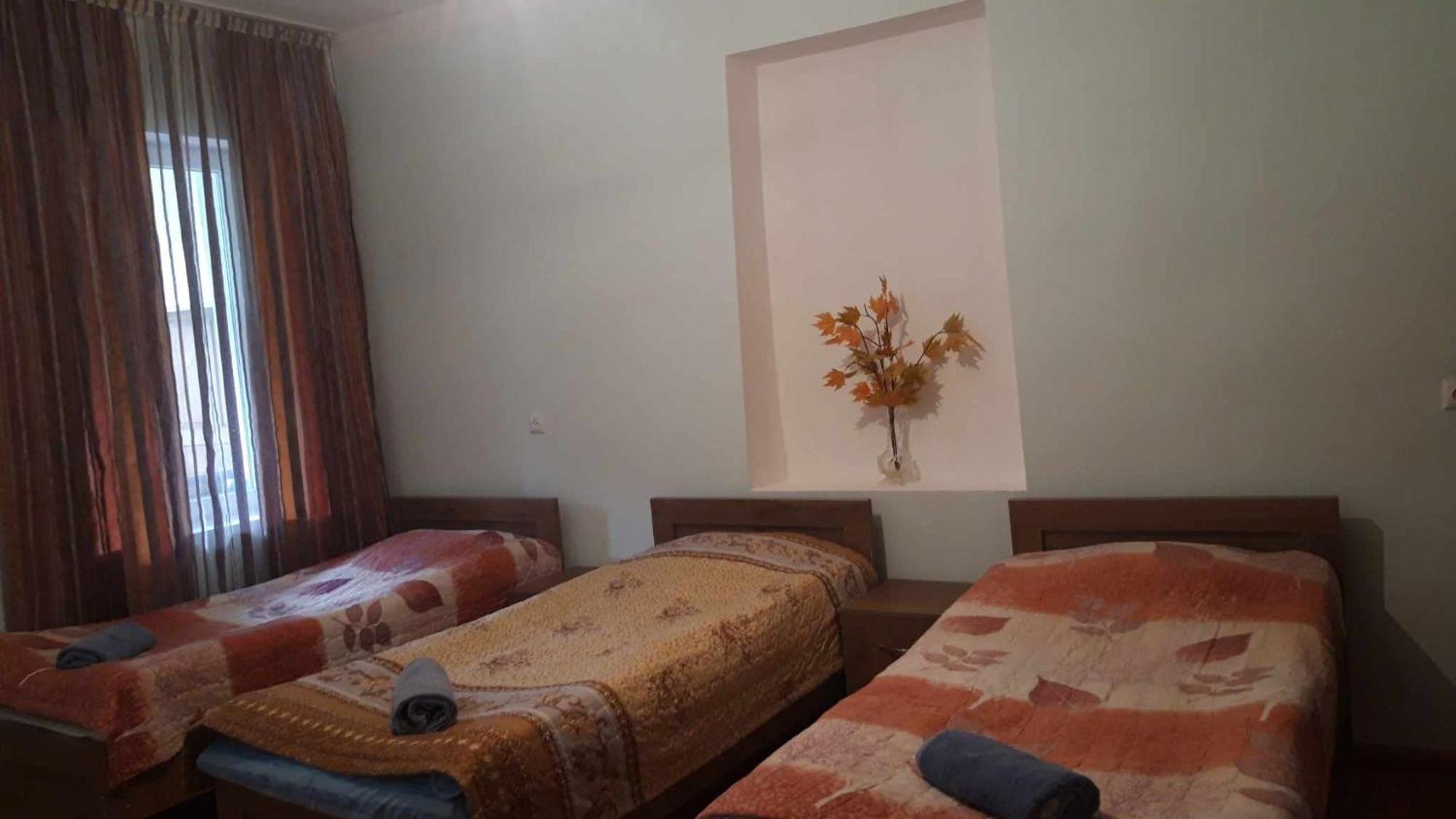 Jeiran Japaridze'S Guesthouse Mestia Luaran gambar