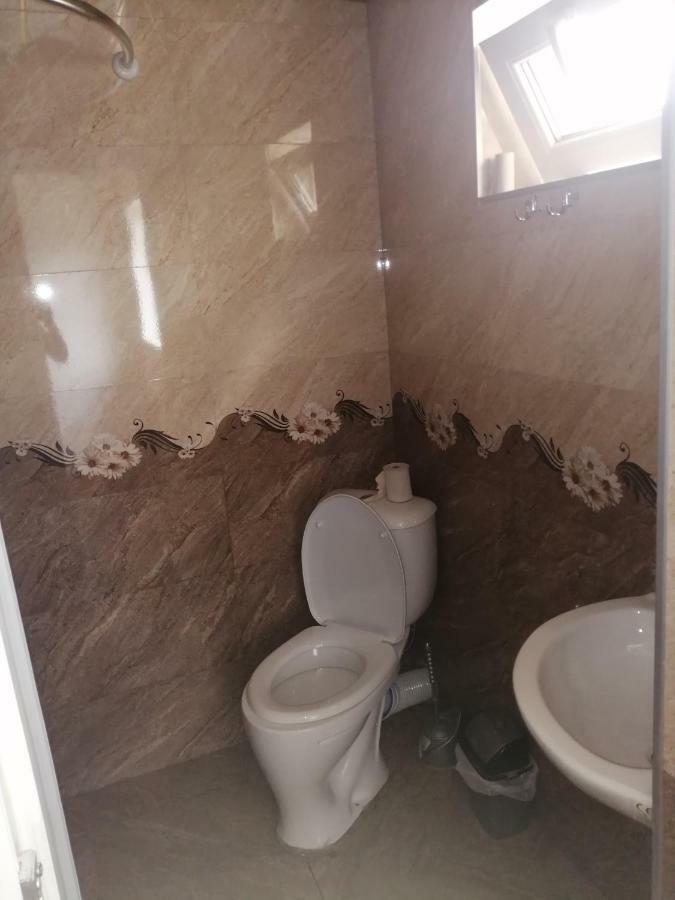 Jeiran Japaridze'S Guesthouse Mestia Luaran gambar
