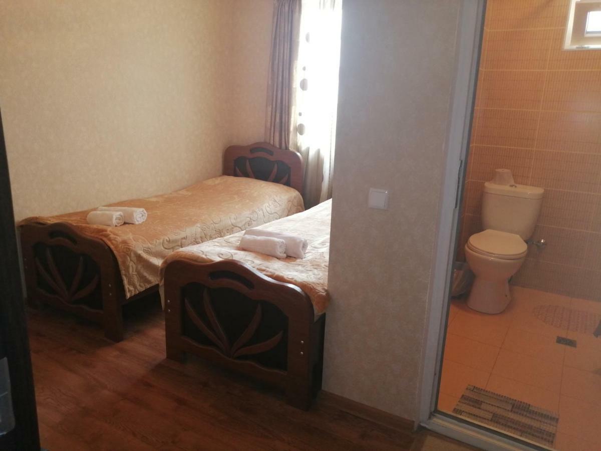 Jeiran Japaridze'S Guesthouse Mestia Luaran gambar